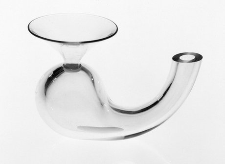Emma Woffenden: Glass objects, 1993–1995. Apparatus, blown and cold worked glass. 15 × 20 × 10 cm